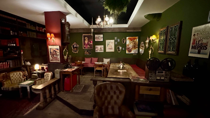 Bar Bardot